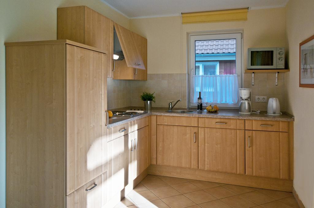 Camping-Und Ferienpark Havelberge Gross Quassow 객실 사진